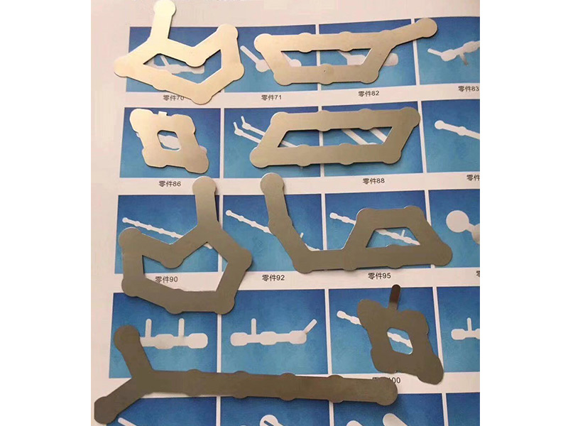 �����B��Ƭ